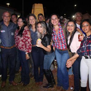 Prefeitura inicia comemorações pelo aniversário de Santa Vitória no distrito de Perdilândia (121) Prefeitura inicia comemorações pelo aniversário de Santa Vitória no distrito de Perdilândia (121)