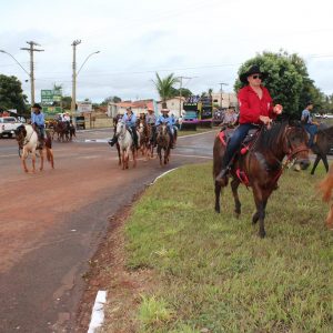 Prefeitura inicia comemorações pelo aniversário de Santa Vitória no distrito de Perdilândia (160) Prefeitura inicia comemorações pelo aniversário de Santa Vitória no distrito de Perdilândia (160)