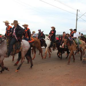 Prefeitura inicia comemorações pelo aniversário de Santa Vitória no distrito de Perdilândia (168) Prefeitura inicia comemorações pelo aniversário de Santa Vitória no distrito de Perdilândia (168)