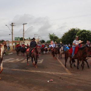 Prefeitura inicia comemorações pelo aniversário de Santa Vitória no distrito de Perdilândia (173) Prefeitura inicia comemorações pelo aniversário de Santa Vitória no distrito de Perdilândia (173)