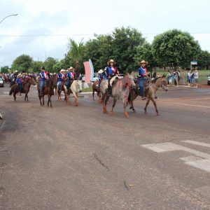 Prefeitura inicia comemorações pelo aniversário de Santa Vitória no distrito de Perdilândia (177) Prefeitura inicia comemorações pelo aniversário de Santa Vitória no distrito de Perdilândia (177)