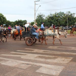 Prefeitura inicia comemorações pelo aniversário de Santa Vitória no distrito de Perdilândia (179) Prefeitura inicia comemorações pelo aniversário de Santa Vitória no distrito de Perdilândia (179)