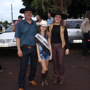 Prefeitura inicia comemorações pelo aniversário de Santa Vitória no distrito de Perdilândia (184) Prefeitura inicia comemorações pelo aniversário de Santa Vitória no distrito de Perdilândia (184)