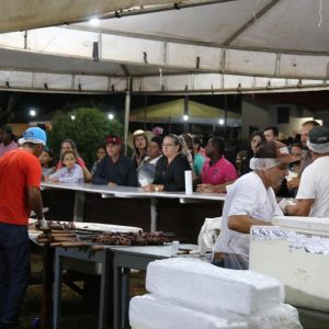 Prefeitura inicia comemorações pelo aniversário de Santa Vitória no distrito de Perdilândia (214) Prefeitura inicia comemorações pelo aniversário de Santa Vitória no distrito de Perdilândia (214)