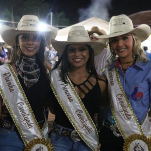 Prefeitura inicia comemorações pelo aniversário de Santa Vitória no distrito de Perdilândia (218) Prefeitura inicia comemorações pelo aniversário de Santa Vitória no distrito de Perdilândia (218)