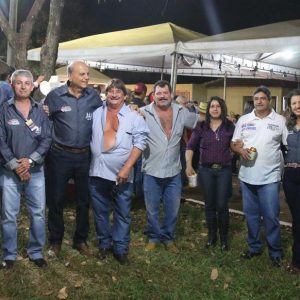 Prefeitura inicia comemorações pelo aniversário de Santa Vitória no distrito de Perdilândia (237) Prefeitura inicia comemorações pelo aniversário de Santa Vitória no distrito de Perdilândia (237)