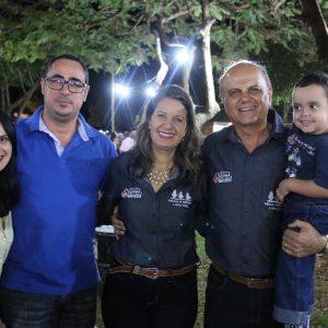 Prefeitura inicia comemorações pelo aniversário de Santa Vitória no distrito de Perdilândia (239) Prefeitura inicia comemorações pelo aniversário de Santa Vitória no distrito de Perdilândia (239)