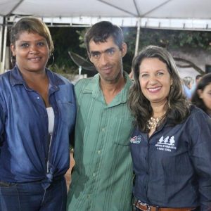 Prefeitura inicia comemorações pelo aniversário de Santa Vitória no distrito de Perdilândia (241) Prefeitura inicia comemorações pelo aniversário de Santa Vitória no distrito de Perdilândia (241)