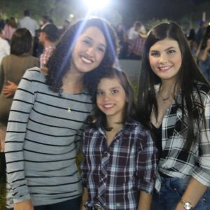 Prefeitura inicia comemorações pelo aniversário de Santa Vitória no distrito de Perdilândia (251) Prefeitura inicia comemorações pelo aniversário de Santa Vitória no distrito de Perdilândia (251)