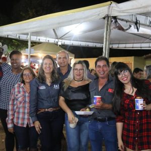 Prefeitura inicia comemorações pelo aniversário de Santa Vitória no distrito de Perdilândia (255) Prefeitura inicia comemorações pelo aniversário de Santa Vitória no distrito de Perdilândia (255)
