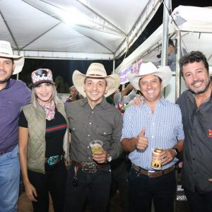 Prefeitura inicia comemorações pelo aniversário de Santa Vitória no distrito de Perdilândia (280) Prefeitura inicia comemorações pelo aniversário de Santa Vitória no distrito de Perdilândia (280)