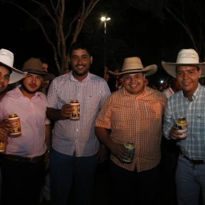 Prefeitura inicia comemorações pelo aniversário de Santa Vitória no distrito de Perdilândia (30) Prefeitura inicia comemorações pelo aniversário de Santa Vitória no distrito de Perdilândia (30)