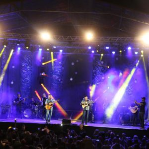 Prefeitura inicia comemorações pelo aniversário de Santa Vitória no distrito de Perdilândia (302) Prefeitura inicia comemorações pelo aniversário de Santa Vitória no distrito de Perdilândia (302)