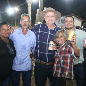 Prefeitura inicia comemorações pelo aniversário de Santa Vitória no distrito de Perdilândia (306) Prefeitura inicia comemorações pelo aniversário de Santa Vitória no distrito de Perdilândia (306)
