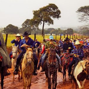 Prefeitura inicia comemorações pelo aniversário de Santa Vitória no distrito de Perdilândia (324) Prefeitura inicia comemorações pelo aniversário de Santa Vitória no distrito de Perdilândia (324)