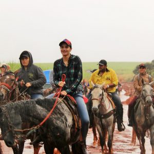 Prefeitura inicia comemorações pelo aniversário de Santa Vitória no distrito de Perdilândia (326) Prefeitura inicia comemorações pelo aniversário de Santa Vitória no distrito de Perdilândia (326)