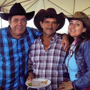 Prefeitura inicia comemorações pelo aniversário de Santa Vitória no distrito de Perdilândia (338) Prefeitura inicia comemorações pelo aniversário de Santa Vitória no distrito de Perdilândia (338)