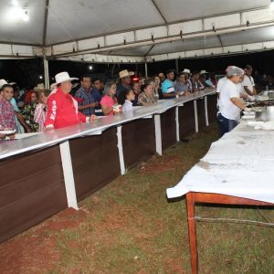 Prefeitura inicia comemorações pelo aniversário de Santa Vitória no distrito de Perdilândia (56) Prefeitura inicia comemorações pelo aniversário de Santa Vitória no distrito de Perdilândia (56)