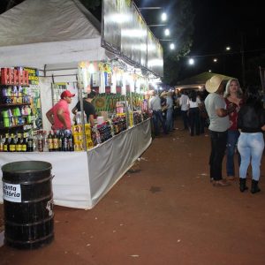 Prefeitura inicia comemorações pelo aniversário de Santa Vitória no distrito de Perdilândia (64) Prefeitura inicia comemorações pelo aniversário de Santa Vitória no distrito de Perdilândia (64)