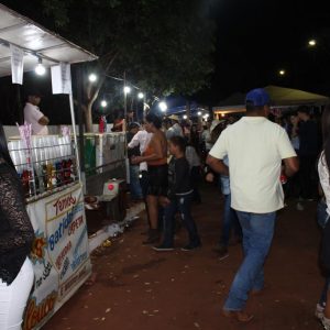 Prefeitura inicia comemorações pelo aniversário de Santa Vitória no distrito de Perdilândia (65) Prefeitura inicia comemorações pelo aniversário de Santa Vitória no distrito de Perdilândia (65)