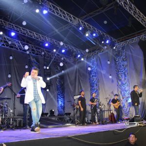 Prefeitura inicia comemorações pelo aniversário de Santa Vitória no distrito de Perdilândia (66) Prefeitura inicia comemorações pelo aniversário de Santa Vitória no distrito de Perdilândia (66)