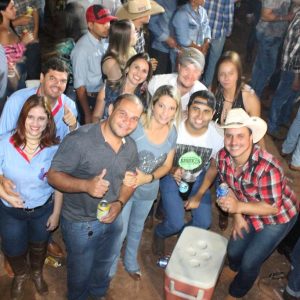 Prefeitura inicia comemorações pelo aniversário de Santa Vitória no distrito de Perdilândia (86) Prefeitura inicia comemorações pelo aniversário de Santa Vitória no distrito de Perdilândia (86)