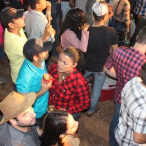 Prefeitura inicia comemorações pelo aniversário de Santa Vitória no distrito de Perdilândia (87) Prefeitura inicia comemorações pelo aniversário de Santa Vitória no distrito de Perdilândia (87)