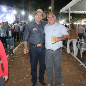 Prefeitura inicia comemorações pelo aniversário de Santa Vitória no distrito de Perdilândia (97) Prefeitura inicia comemorações pelo aniversário de Santa Vitória no distrito de Perdilândia (97)