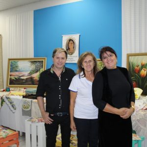 Secretário de Aquicultura representa Prefeitura na Solenidade de Abertura da Oficina de Arte do Lions Clube de Santa Vitória (15) Secretário de Aquicultura representa Prefeitura na Solenidade de Abertura da Oficina de Arte do Lions Clube de Santa Vitória (15)