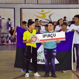 Solenidade de abertura da Etapa Microrregional dos Jogos Escolares de Minas Gerais, em Santa Vitória (35) Solenidade de abertura da Etapa Microrregional dos Jogos Escolares de Minas Gerais, em Santa Vitória (35)