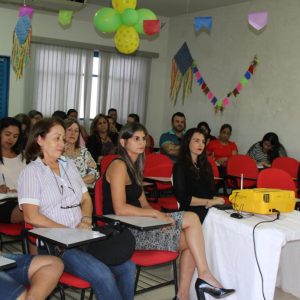 Educação realiza Plenária – Plano Municipal de Educação (7) Educação realiza Plenária - Plano Municipal de Educação (7)