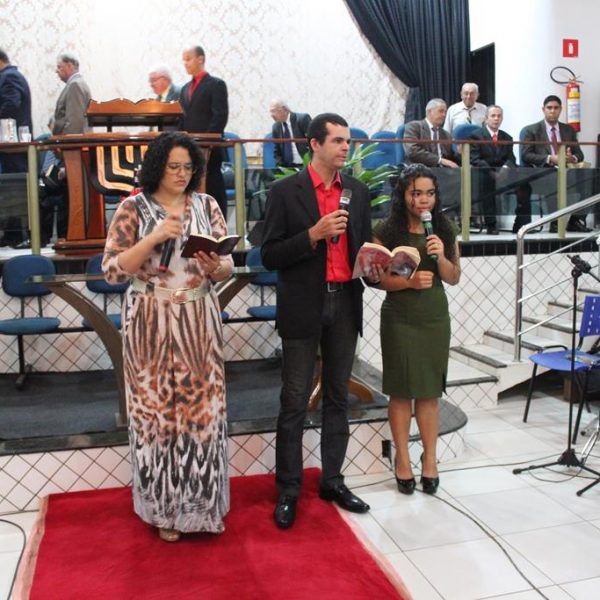 Igreja Assembleia de Deus Missão celebra Culto em Ação de Graças pelos 70 Anos de Santa Vitória (1) Igreja Assembleia de Deus Missão celebra Culto em Ação de Graças pelos 70 Anos de Santa Vitória (1)