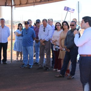 Prefeito Salim Curi e vice Renato entregam realizações no aniversário de Santa Vitória (14)