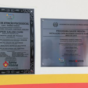 Prefeito Salim Curi e vice Renato entregam realizações no aniversário de Santa Vitória (32)