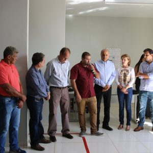 Prefeito Salim Curi e vice Renato entregam realizações no aniversário de Santa Vitória (33)