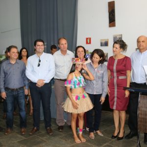 Prefeito Salim Curi e vice Renato entregam realizações no aniversário de Santa Vitória (43)