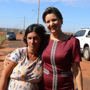 Prefeito Salim Curi e vice Renato entregam realizações no aniversário de Santa Vitória (8)