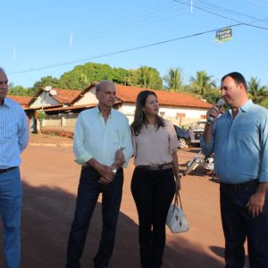 Prefeito Salim Curi inaugura obras importantes no Distrito de Chaveslândia na Solenidade dos 70 anos de Santa Vitória (17) Prefeito Salim Curi inaugura obras importantes no Distrito de Chaveslândia na Solenidade dos 70 anos de Santa Vitória (17)
