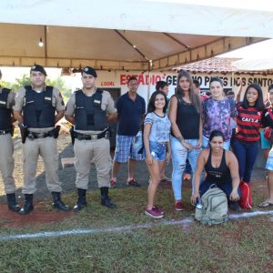 Prefeito Salim Curi inaugura obras importantes no Distrito de Chaveslândia na Solenidade dos 70 anos de Santa Vitória (27) Prefeito Salim Curi inaugura obras importantes no Distrito de Chaveslândia na Solenidade dos 70 anos de Santa Vitória (27)
