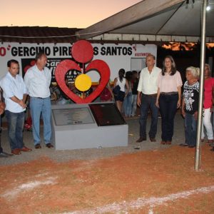 Prefeito Salim Curi inaugura obras importantes no Distrito de Chaveslândia na Solenidade dos 70 anos de Santa Vitória (40) Prefeito Salim Curi inaugura obras importantes no Distrito de Chaveslândia na Solenidade dos 70 anos de Santa Vitória (40)