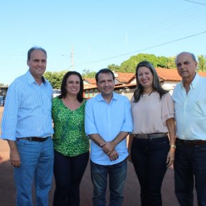 Prefeito Salim Curi inaugura obras importantes no Distrito de Chaveslândia na Solenidade dos 70 anos de Santa Vitória (8) Prefeito Salim Curi inaugura obras importantes no Distrito de Chaveslândia na Solenidade dos 70 anos de Santa Vitória (8)