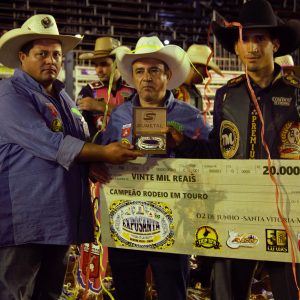 Prefeitura celebra os 70 anos do Município, e em parceria com o Sindicato Rural promove 38ª EXPOSANTA em grande estilo (239)