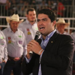 Prefeitura celebra os 70 anos do Município, e em parceria com o Sindicato Rural promove 38ª EXPOSANTA em grande estilo (36)