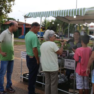 Prefeitura e parceiros promovem ações alusivas ao Dia Mundial do Meio Ambiente (27) Prefeitura e parceiros promovem ações alusivas ao Dia Mundial do Meio Ambiente (27)