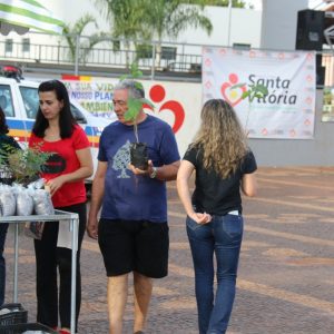 Prefeitura e parceiros promovem ações alusivas ao Dia Mundial do Meio Ambiente (31) Prefeitura e parceiros promovem ações alusivas ao Dia Mundial do Meio Ambiente (31)