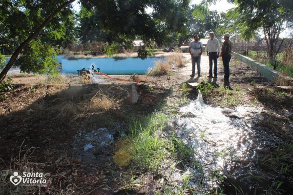 Prefeitura inicia Mutirão de Limpeza nas dependências do Santa Vitória Clube (1)