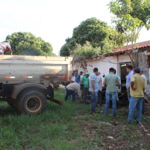 Prefeitura inicia Mutirão de Limpeza nas dependências do Santa Vitória Clube (5) Prefeitura inicia Mutirão de Limpeza nas dependências do Santa Vitória Clube (5)
