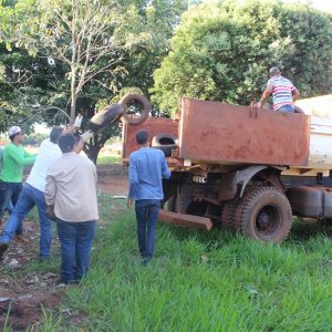 Prefeitura inicia Mutirão de Limpeza nas dependências do Santa Vitória Clube (6) Prefeitura inicia Mutirão de Limpeza nas dependências do Santa Vitória Clube (6)
