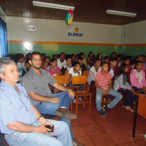 Projeto “Educação Ambiental” na Escola Municipal Tancredo Neves (4) Projeto “Educação Ambiental” na Escola Municipal Tancredo Neves (4)