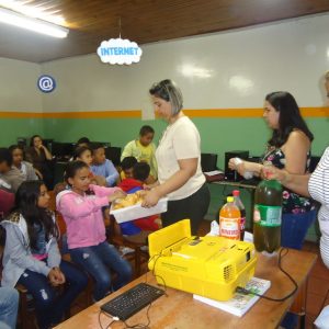 Projeto “Educação Ambiental” na Escola Municipal Tancredo Neves (9) Projeto “Educação Ambiental” na Escola Municipal Tancredo Neves (9)